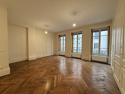 APPARTEMENT T3 A LOUER - LYON 6EME ARRONDISSEMENT - 88.5 m2 - 1�435�&euro; charges comprises par mois