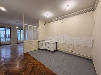 APPARTEMENT T3 A LOUER - LYON 6EME ARRONDISSEMENT - 88.5 m2 - 1�435�&euro; charges comprises par mois
