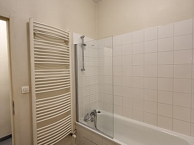 APPARTEMENT T3 A LOUER - LYON 6EME ARRONDISSEMENT - 88.5 m2 - 1�435�&euro; charges comprises par mois