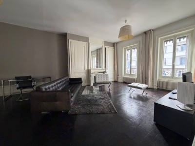 APPARTEMENT T3 A LOUER - LYON 6EME ARRONDISSEMENT - 103 m2 - 1 490 € charges comprises par mois