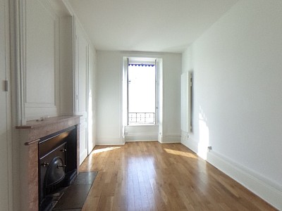APPARTEMENT T3 A LOUER - LYON 7EME ARRONDISSEMENT - 55.36 m2 - 920€ charges comprises par mois