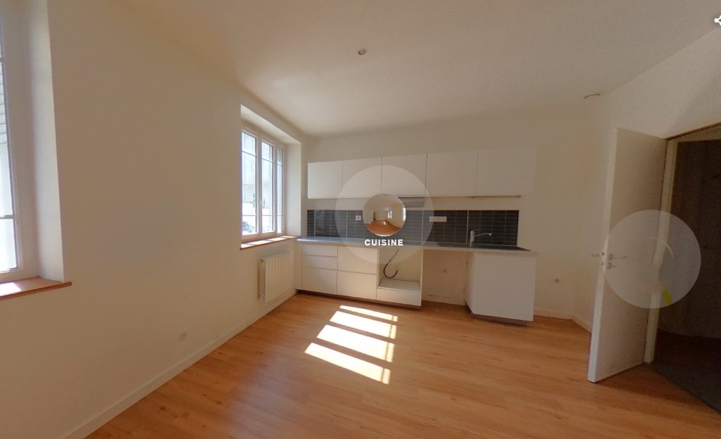 APPARTEMENT T3 A LOUER - LYON 7EME ARRONDISSEMENT - 62.72 m2 - 834 &euro; charges comprises par mois