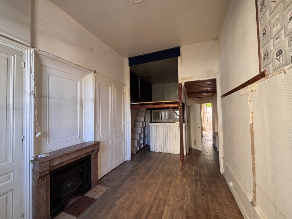 APPARTEMENT T3 A VENDRE - LYON 7EME ARRONDISSEMENT - 72.18 m2 - 249 000 &euro;