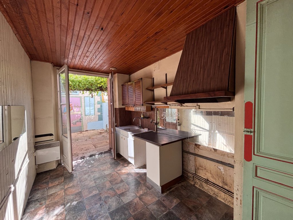 APPARTEMENT T3 A VENDRE - LYON 7EME ARRONDISSEMENT - 72.18 m2 - 249 000 &euro;