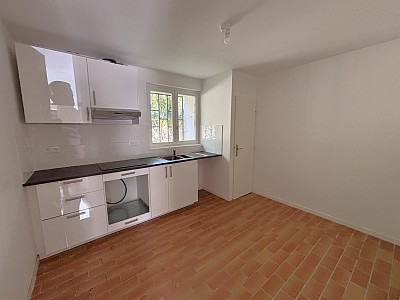 APPARTEMENT T4 A LOUER - BRIGNAIS - 79.19 m2 - 920€ charges comprises par mois