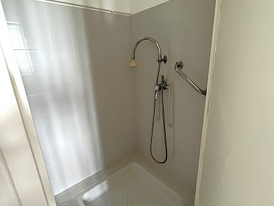 APPARTEMENT T4 A LOUER - CALUIRE ET CUIRE - 108,98 m2 - 1490 € charges comprises par mois