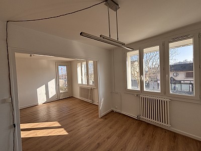 APPARTEMENT T4 A LOUER - CRAPONNE - 71.28 m2 - 1070€ charges comprises par mois