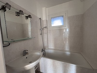 APPARTEMENT T4 A LOUER - CRAPONNE - 71.28 m2 - 1070€ charges comprises par mois