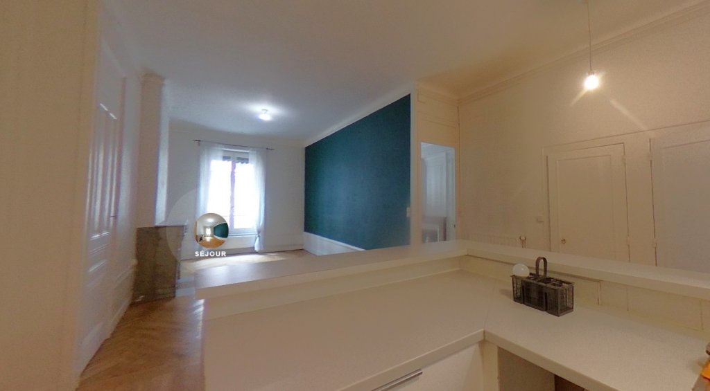 APPARTEMENT T4 A LOUER - LYON 3EME ARRONDISSEMENT - 86.15 m2 - 1�313�&euro; charges comprises par mois