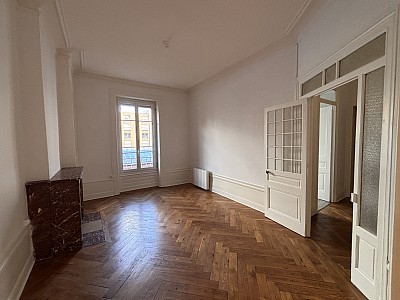 APPARTEMENT T4 A LOUER - LYON 3EME ARRONDISSEMENT - 85.47 m2 - 1 329 € charges comprises par mois