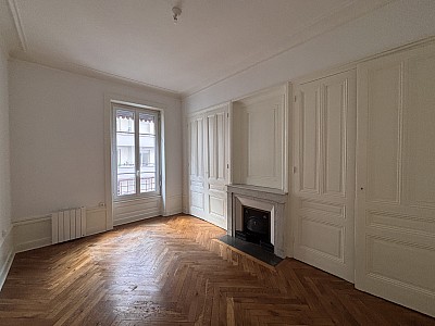APPARTEMENT T4 A LOUER - LYON 3EME ARRONDISSEMENT - 85.47 m2 - 1 329 € charges comprises par mois