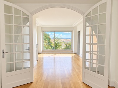 APPARTEMENT T4 A LOUER - STE FOY LES LYON - 113.82 m2 - 1 840 &euro; charges comprises par mois