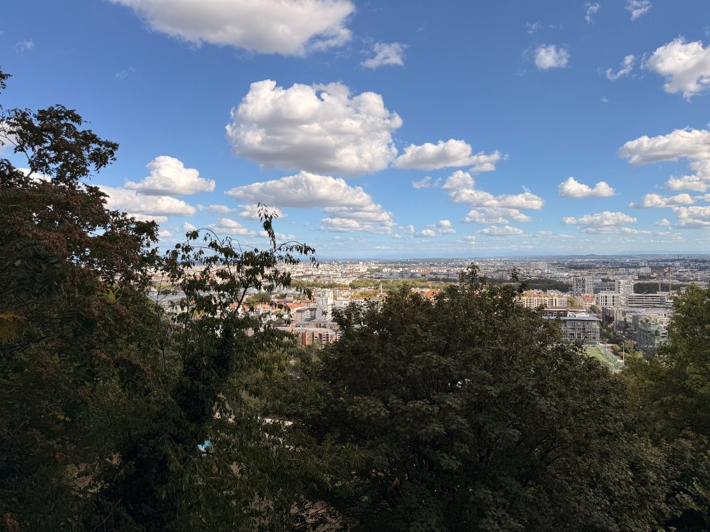 APPARTEMENT T4 A LOUER - STE FOY LES LYON - 113.82 m2 - 1 840 &euro; charges comprises par mois