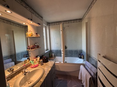 APPARTEMENT T4 A VENDRE - LYON 7EME ARRONDISSEMENT - 96.67 m2 - 380000€
