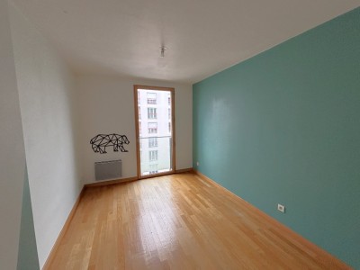 APPARTEMENT T4 A VENDRE - LYON 7EME ARRONDISSEMENT - 87.6 m2 - 418000€
