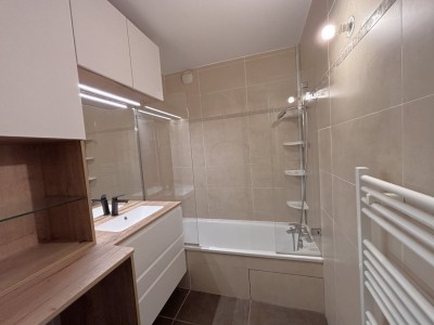 APPARTEMENT T4 A VENDRE - LYON 7EME ARRONDISSEMENT - 87.6 m2 - 418000€