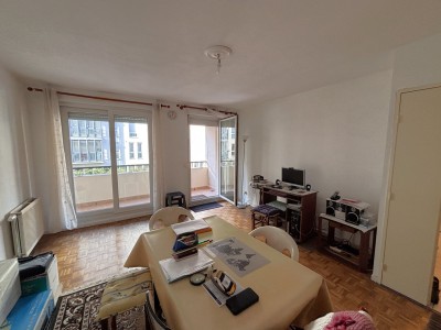 APPARTEMENT T4 A VENDRE - LYON 7EME ARRONDISSEMENT - 76.56 m2 - 328000€