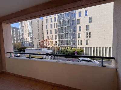 APPARTEMENT T4 A VENDRE - LYON 7EME ARRONDISSEMENT - 76.56 m2 - 328000€