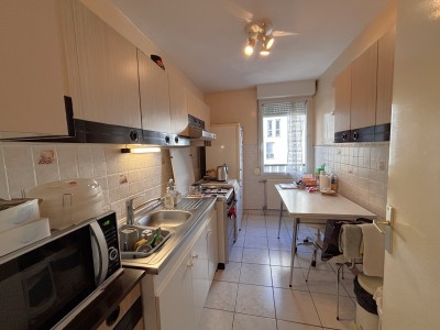APPARTEMENT T4 A VENDRE - LYON 7EME ARRONDISSEMENT - 76.56 m2 - 328000€