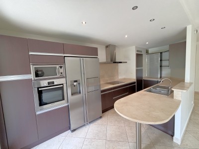 APPARTEMENT T4 - TASSIN LA DEMI LUNE - 96.74 m2 - VENDU