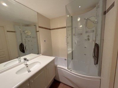 APPARTEMENT T4 - TASSIN LA DEMI LUNE - 96.74 m2 - VENDU