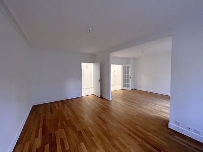 APPARTEMENT T4 A LOUER - LYON 7EME ARRONDISSEMENT - 108.28 m2 - 1565 € charges comprises par mois