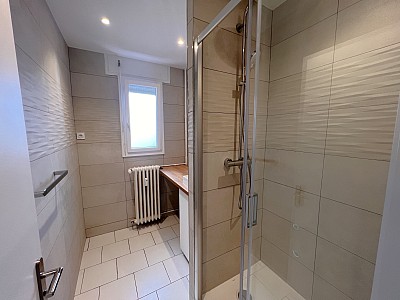 APPARTEMENT T4 A LOUER - LYON 7EME ARRONDISSEMENT - 108.28 m2 - 1565 € charges comprises par mois