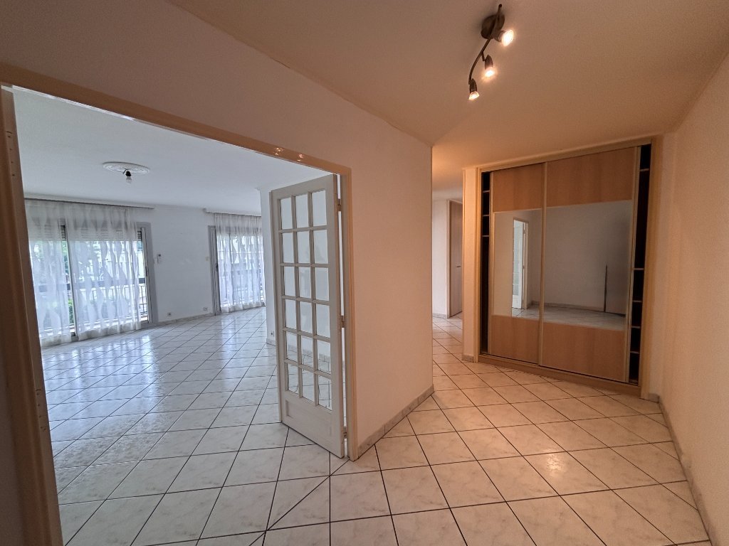 APPARTEMENT T5 A VENDRE - VILLEURBANNE - 110.56 m2 - 329�000�&euro;