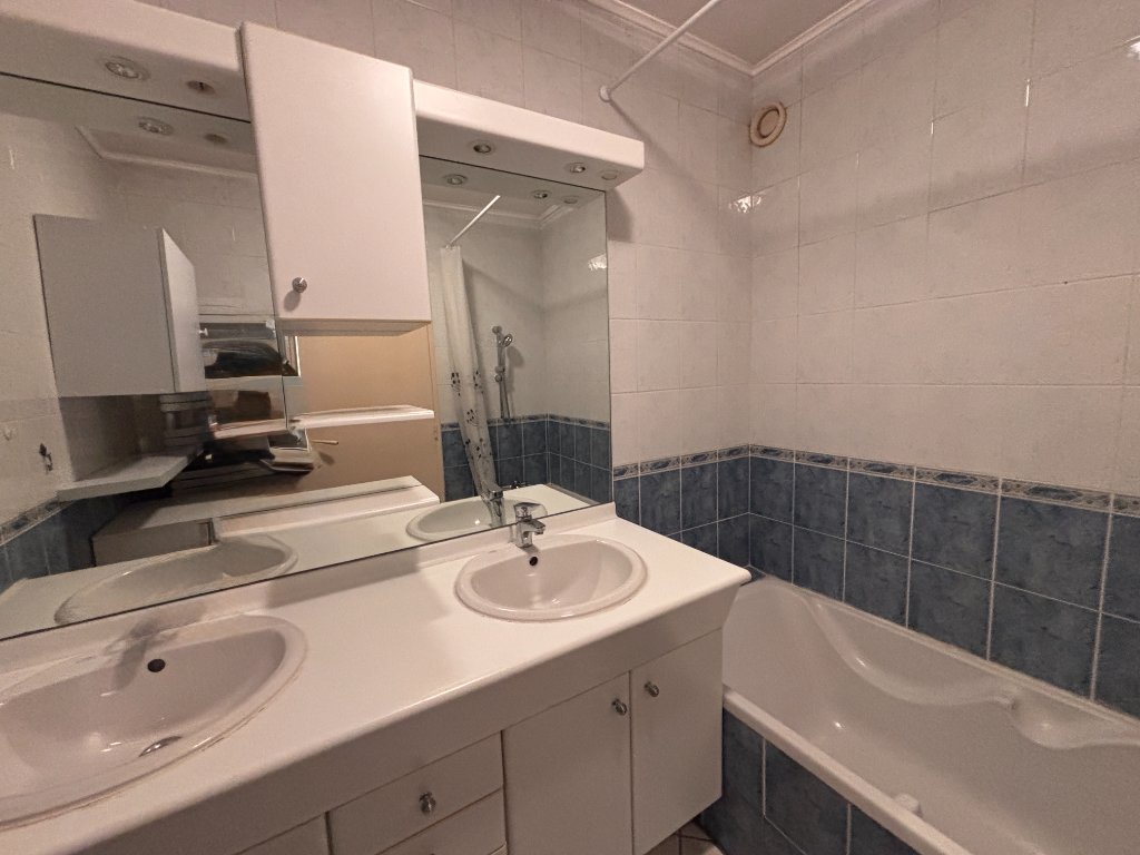 APPARTEMENT T5 A VENDRE - VILLEURBANNE - 110.56 m2 - 329�000�&euro;