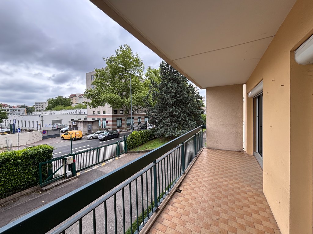 APPARTEMENT T5 A VENDRE - VILLEURBANNE - 110.56 m2 - 329�000�&euro;