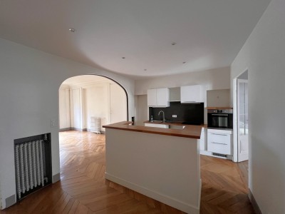 APPARTEMENT T6 A VENDRE - LYON 2EME ARRONDISSEMENT - 162.29 m2 - 850000 €