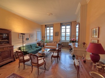 APPARTEMENT T6 A VENDRE - LYON 4EME ARRONDISSEMENT - 143.73 m2 - 595000€