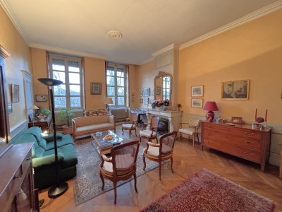 APPARTEMENT T6 A VENDRE - LYON 4EME ARRONDISSEMENT - 143.73 m2 - 595000€