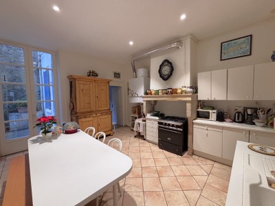 APPARTEMENT T6 A VENDRE - LYON 4EME ARRONDISSEMENT - 143.73 m2 - 595000€
