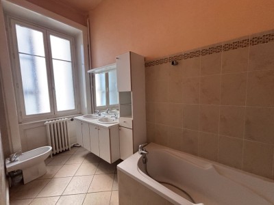 APPARTEMENT T6 A VENDRE - LYON 7EME ARRONDISSEMENT - 201.14 m2 - 850 000 €
